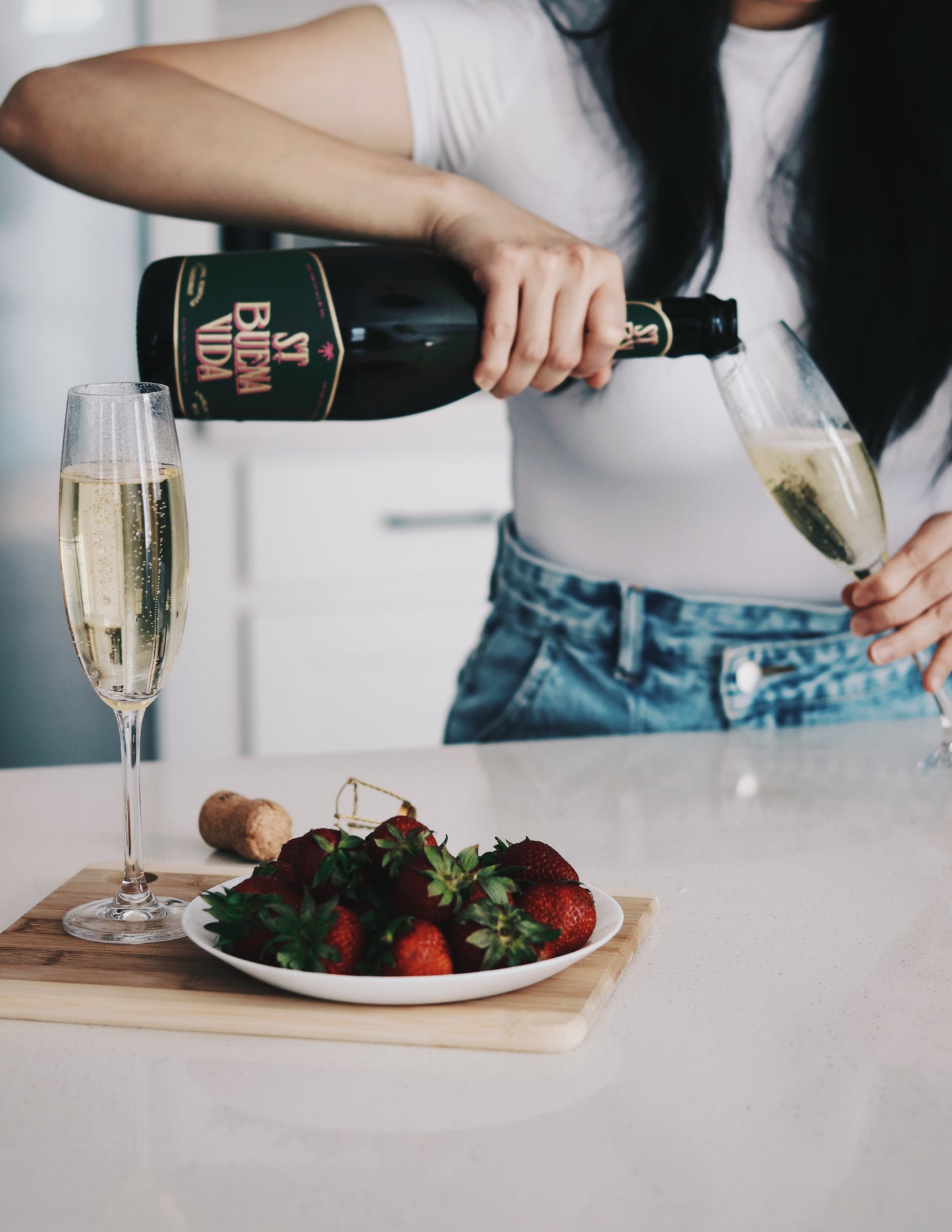 St. Buena Vida - Non-Alcoholic Sparkling Chardonnay